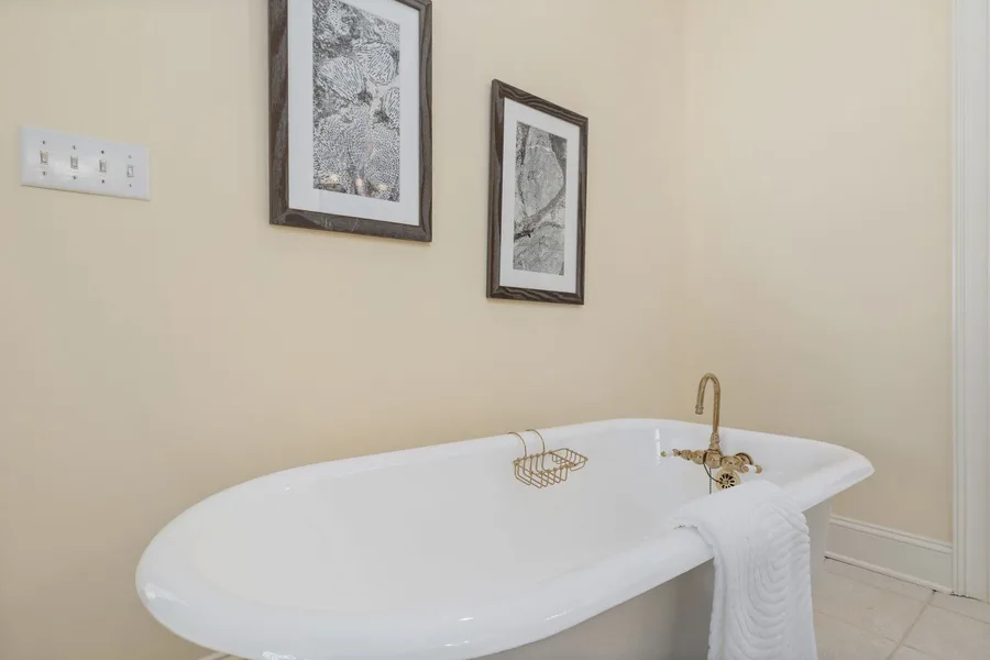 Classic bathroom with freestanding bath